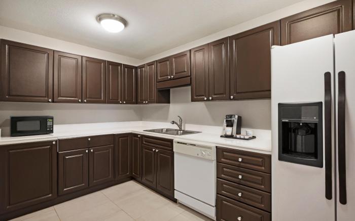 Holiday Inn Express and Suites Sarasota East By IHG