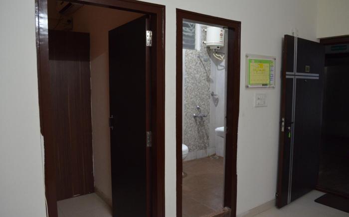 Hotel Acacia Yelahanka