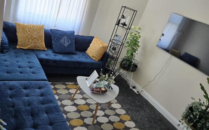 Glams 2bed stylish apartment 