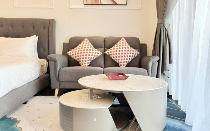 Blue SeaviewStudio unit atR&F SeineRegion ByANJU