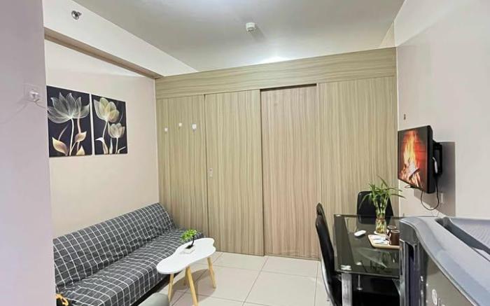 Cozy Condo w/ Manila Bay View Near MOA and Luneta