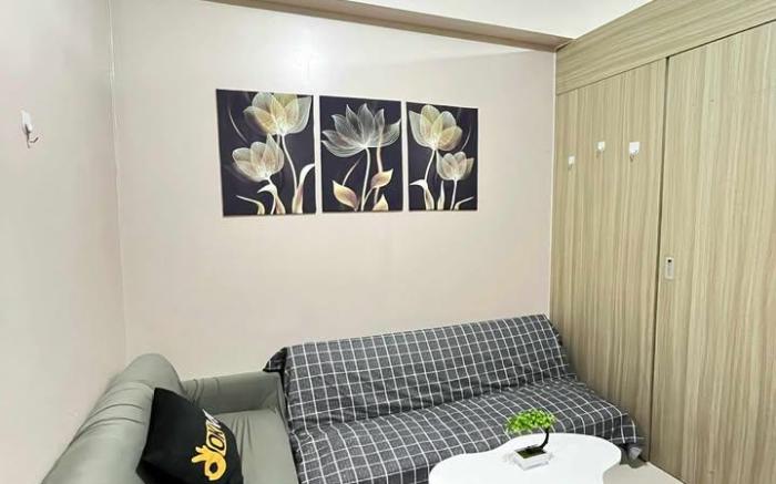 Cozy Condo w/ Manila Bay View Near MOA and Luneta
