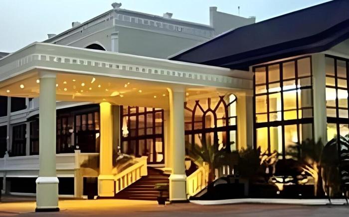 Cosmo Hotel