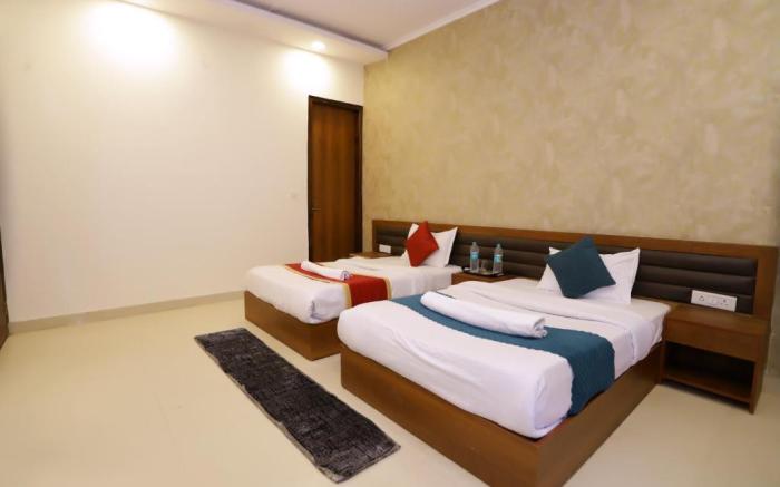 Hotel Luxe Stay Near Delhi Airport