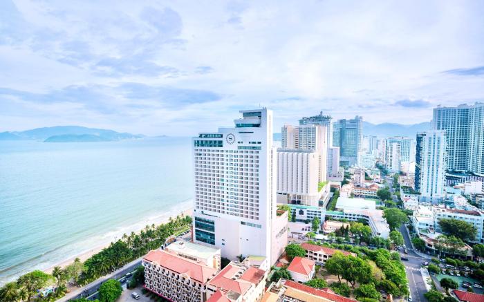 Sea@Sky 5*Suite@Gold Coast Nha Trang, Beach & Mail