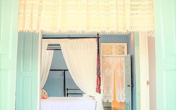 Heritage Shophouse Yaowaraj, Bkk 2 Bedrooms4.1+4.2