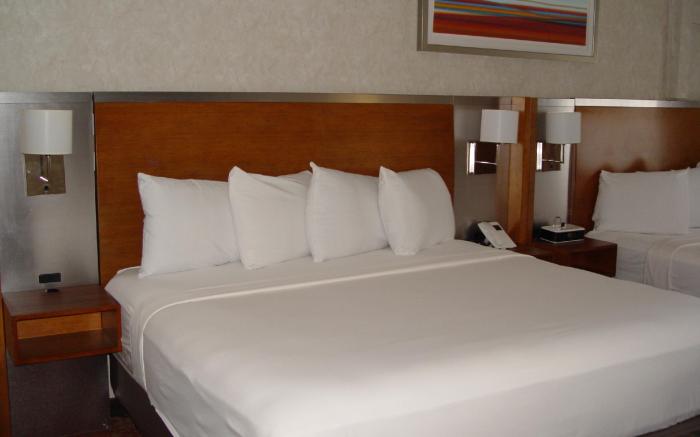 Hiltop Hotel
