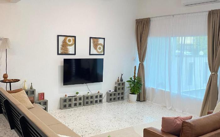 KAKA HOMESTAY TMN BERJAYA 14 PAX