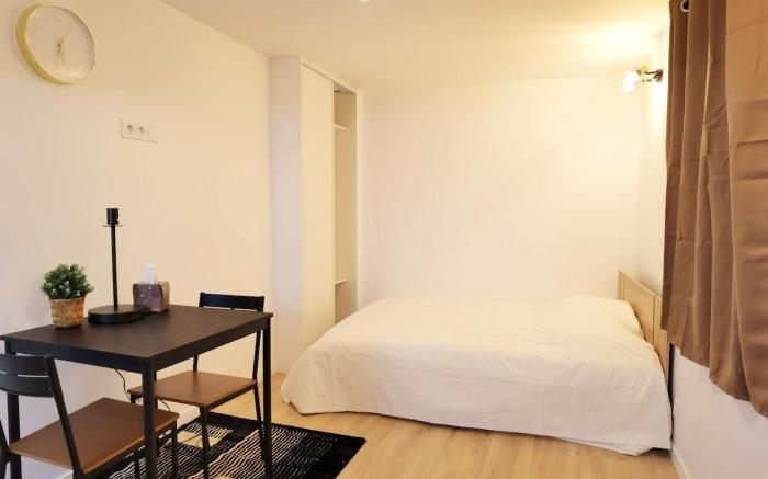 Calm New deco studio near Nation