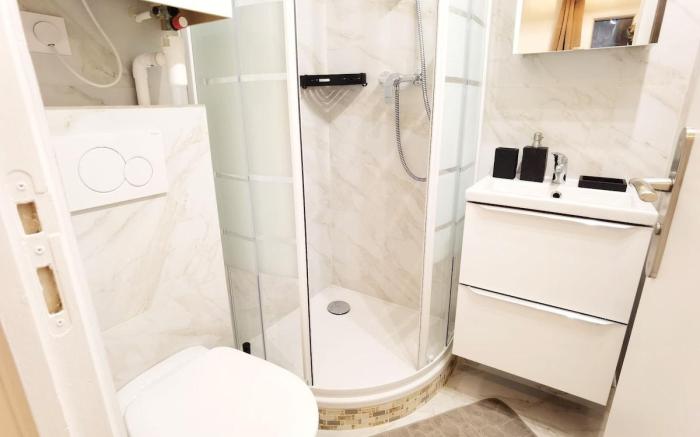 Calm New deco studio near Nation