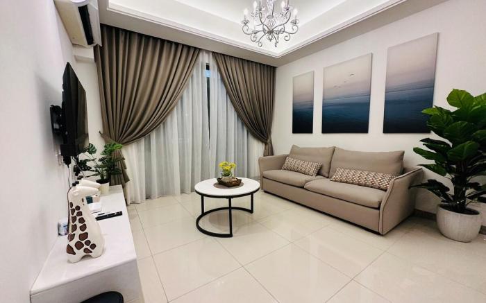 Emerald Homes @ R&F (free WiFi & 1 c/p) Dual-Key