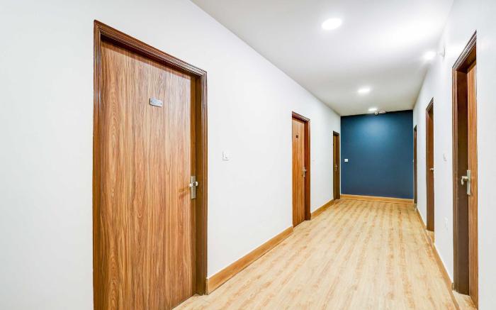 Hotel O Palam Near Railway Station
