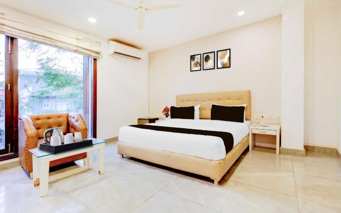 Townhouse Oak T Block Sector 24