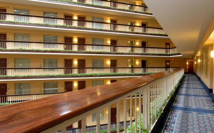 Embassy Suites by Hilton Dallas Love Field