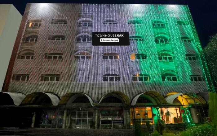 Townhouse Oak Khusro Bagh Prayagraj