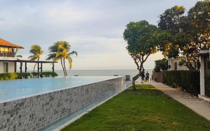 Beach No.16 Pool Villa Rayong