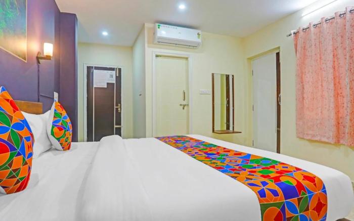Hotel Sujatha International