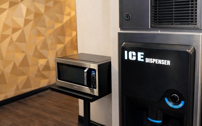 Cabana Hotel Yankee Stadium