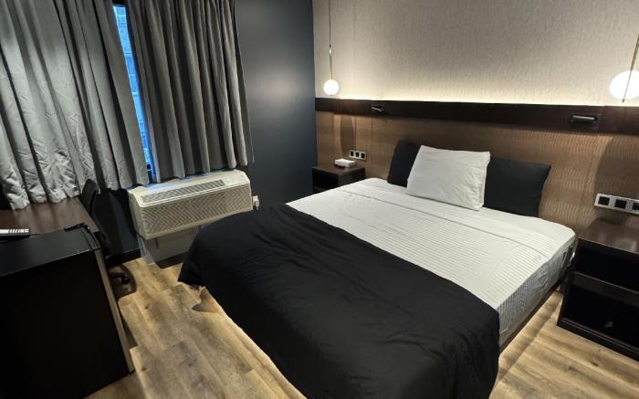 Hotel Mirage Brooklyn