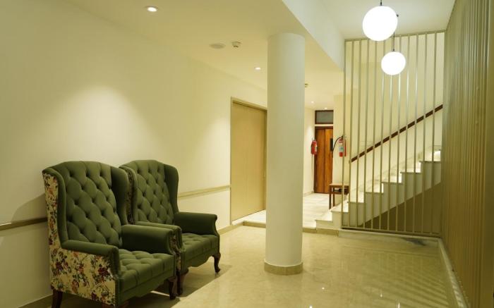 Hotel Le-Crown