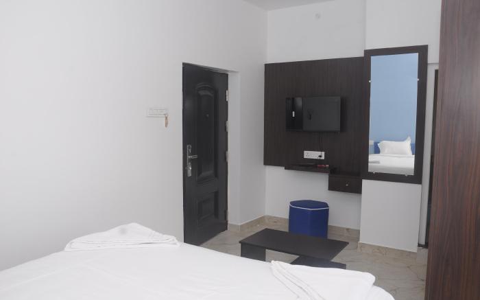 YERCAUD RATHNA RESIDENCY