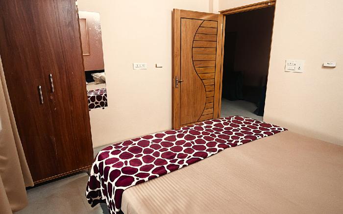 Rishidwar Homestay 2BHK-GF| Rishikesh by Homeyhuts