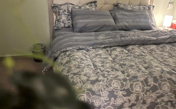 Classy & Private Studio Self Check-in 104