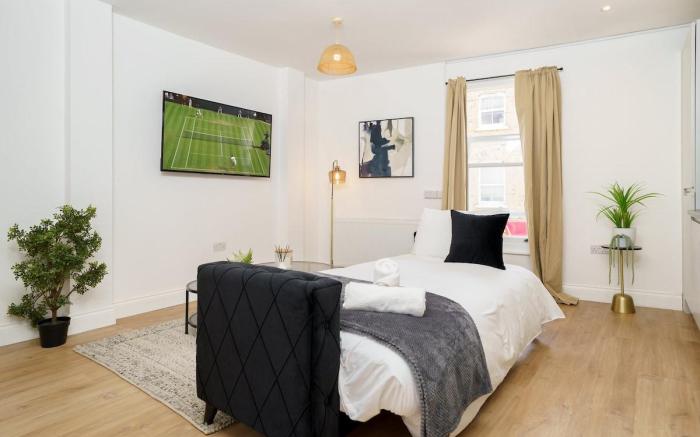 Central London Gem | 2-Level Flat Near Shoreditch
