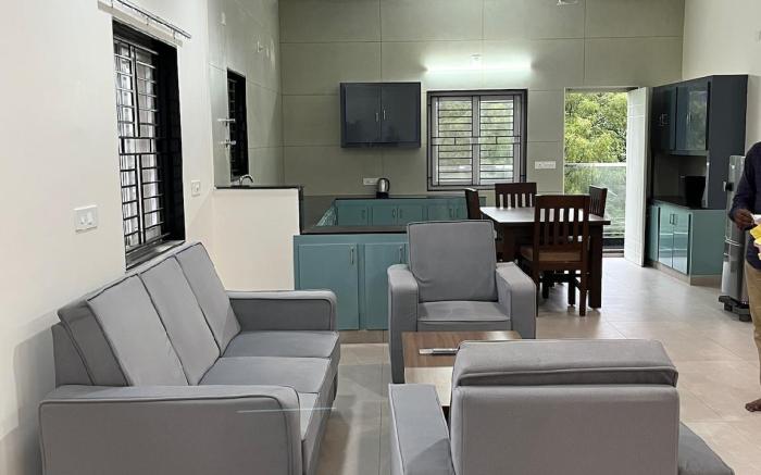 Achyuta Homestay Luxury 2BHK Flat 10