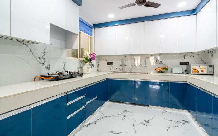 Homlee-Classic 4BHK Flat Central DEL-Lift-Parking