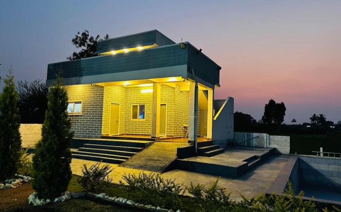 DRZ Farm Stay with Private Pool |2BR| by Homeyhuts