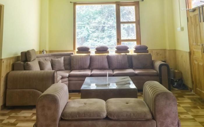 Aurum Valley 1BR standard duplex-2 by Homeyhuts