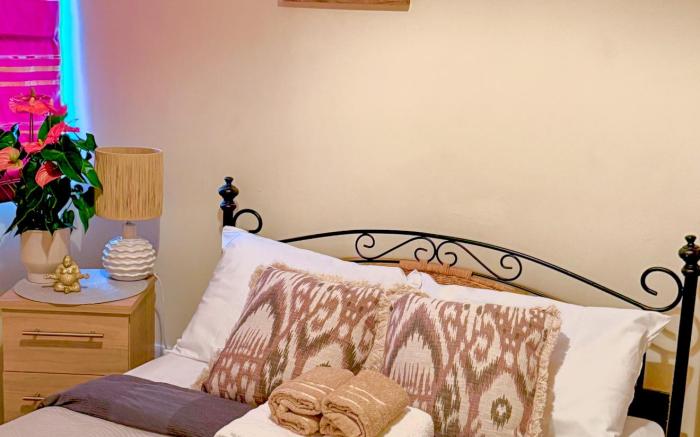 Heron Gate Comfort, Park and Pillow