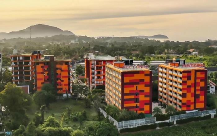 Stunning 60 sqm Studio at NaiHarn Beach Condo
