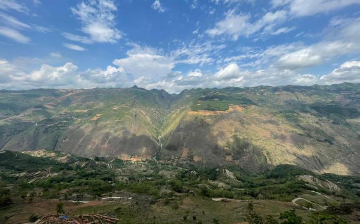 Flaco Hostel - Trekking, Tour, Bus ticket