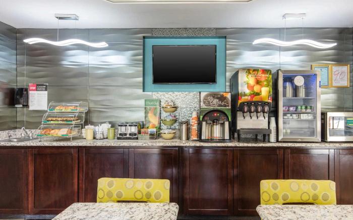 Quality Inn & Suites Montgomery East Carmichael Rd