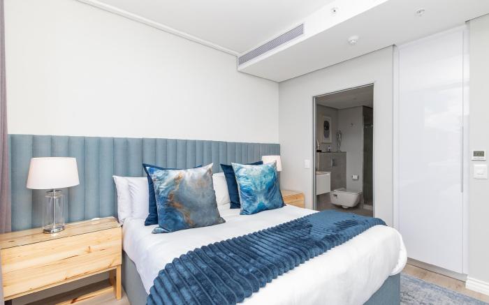 16 On Bree Superior One Bedroom Apartment