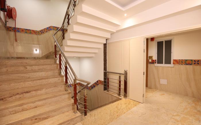 Hotel Corporate Suites with Free One-way Airport Transfer