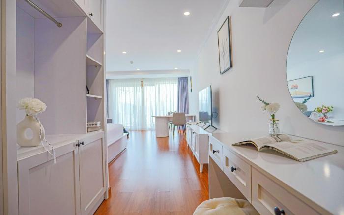 YellowBeach 5* Suites @ Gold Coast Nha Trang