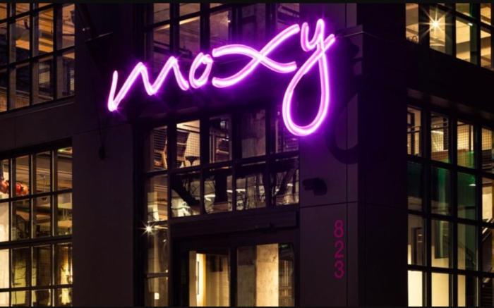 Moxy Alfragide Lisboa