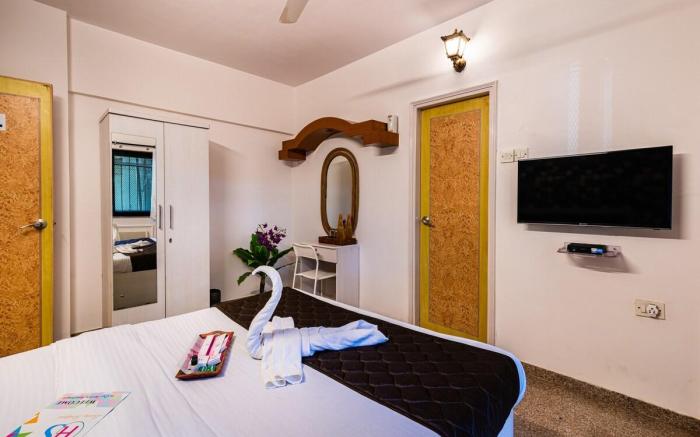 Dazzling 4 BHK bunglow near Film City Goregaon