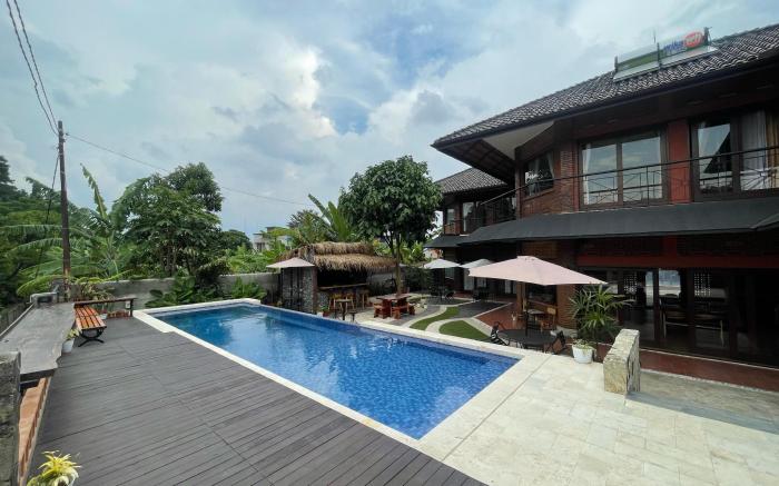 Gajah12 Golf View Boutique Hotel
