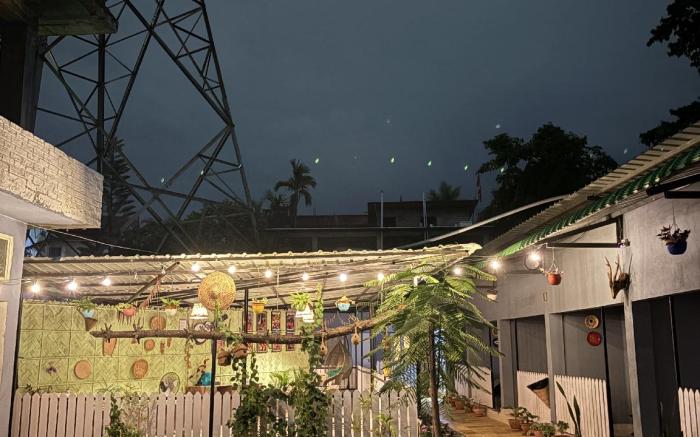 The Gulmohar Inn