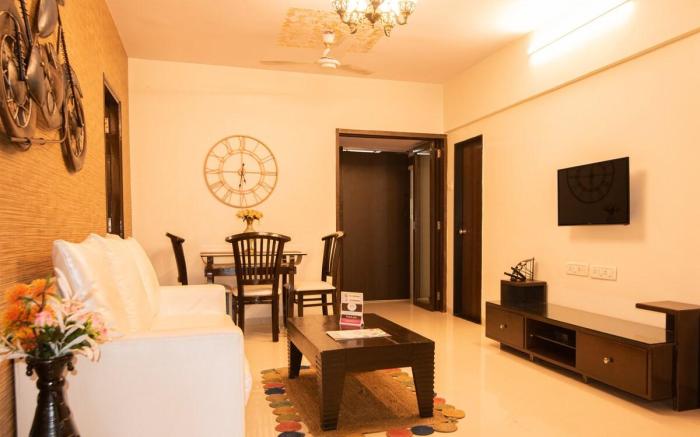 Hidden Gem on Film City Road – Cozy 2 BHK Bungalow