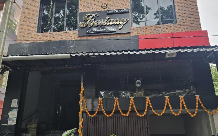BESTAAY  (A BOUTIQUE HOTEL)