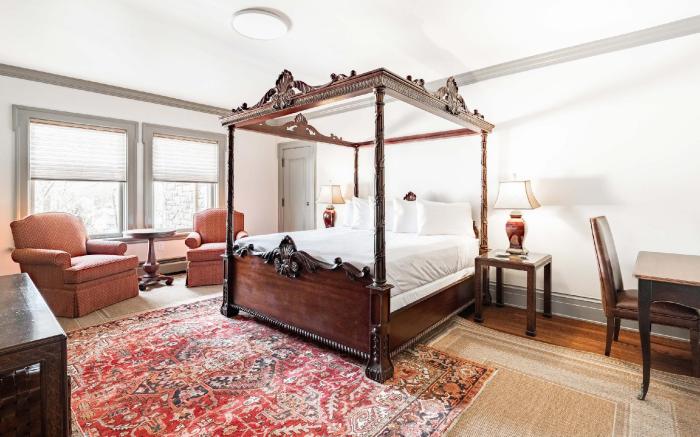 Willoughby House Inn