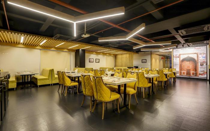 Super Townhouse OAK Kzar Corporate Hotel Near Sealdah Railway Station
