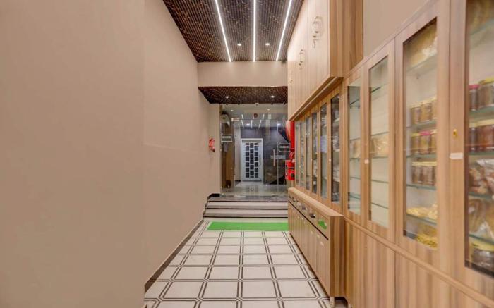 Super Townhouse Oak Kaal Bhairav Temple Varanasi