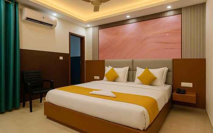 POP 83614J Hotel Galaxy Delhi