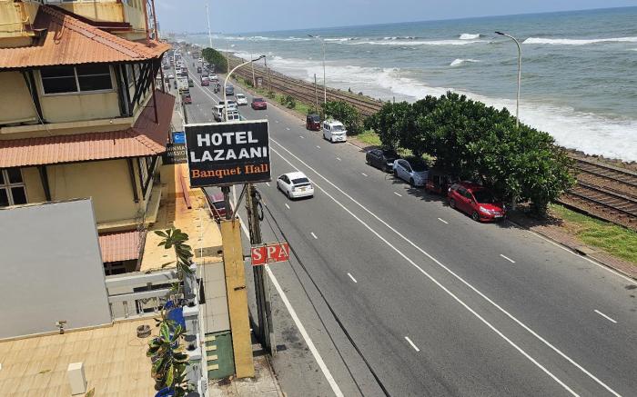 Lazaani Hotel